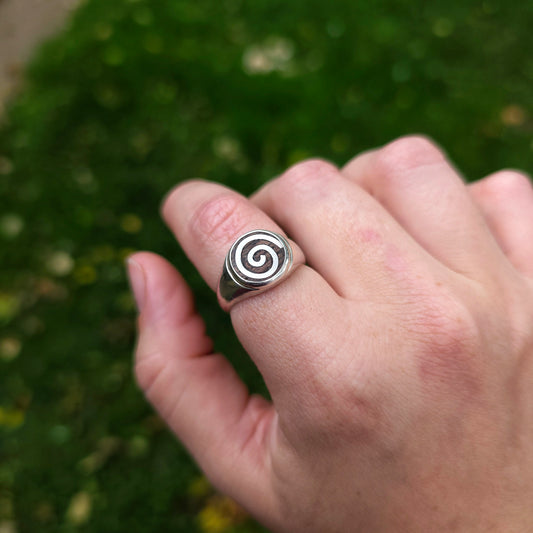 'Touch Wood' Silver Spiral Signet Ring